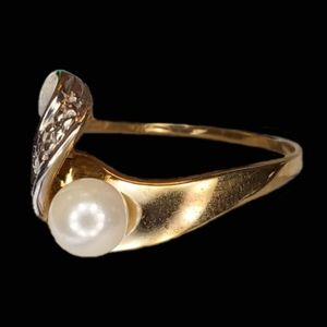 Diamond pearl yellow gold ring new